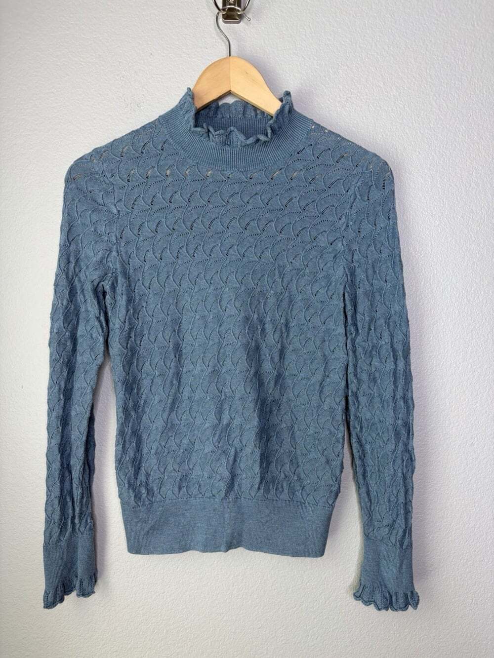 Sundance Blue Ruffle Neck Open Knit Cotton Pullover/Sweater Size Small EUC